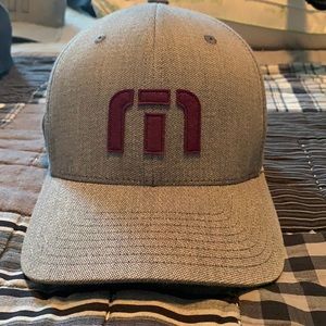 Travis Matthew fitted hat S/M flex fit. Like new, hardly worn